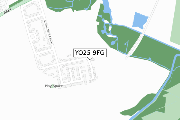 YO25 9FG map - large scale - OS Open Zoomstack (Ordnance Survey)